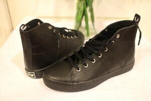 NWOB FRED PERRY BLACK HIGH TOP SNEAKER SHOE SIZE 5 (BOTA1500